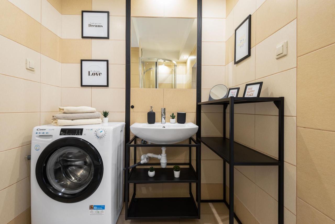 Kairos Apartments - Friends - Darmowy Parking, Blisko Centrum กลีวิตเซ ภายนอก รูปภาพ