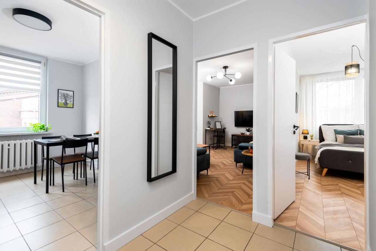 Kairos Apartments - Friends - Darmowy Parking, Blisko Centrum กลีวิตเซ ภายนอก รูปภาพ