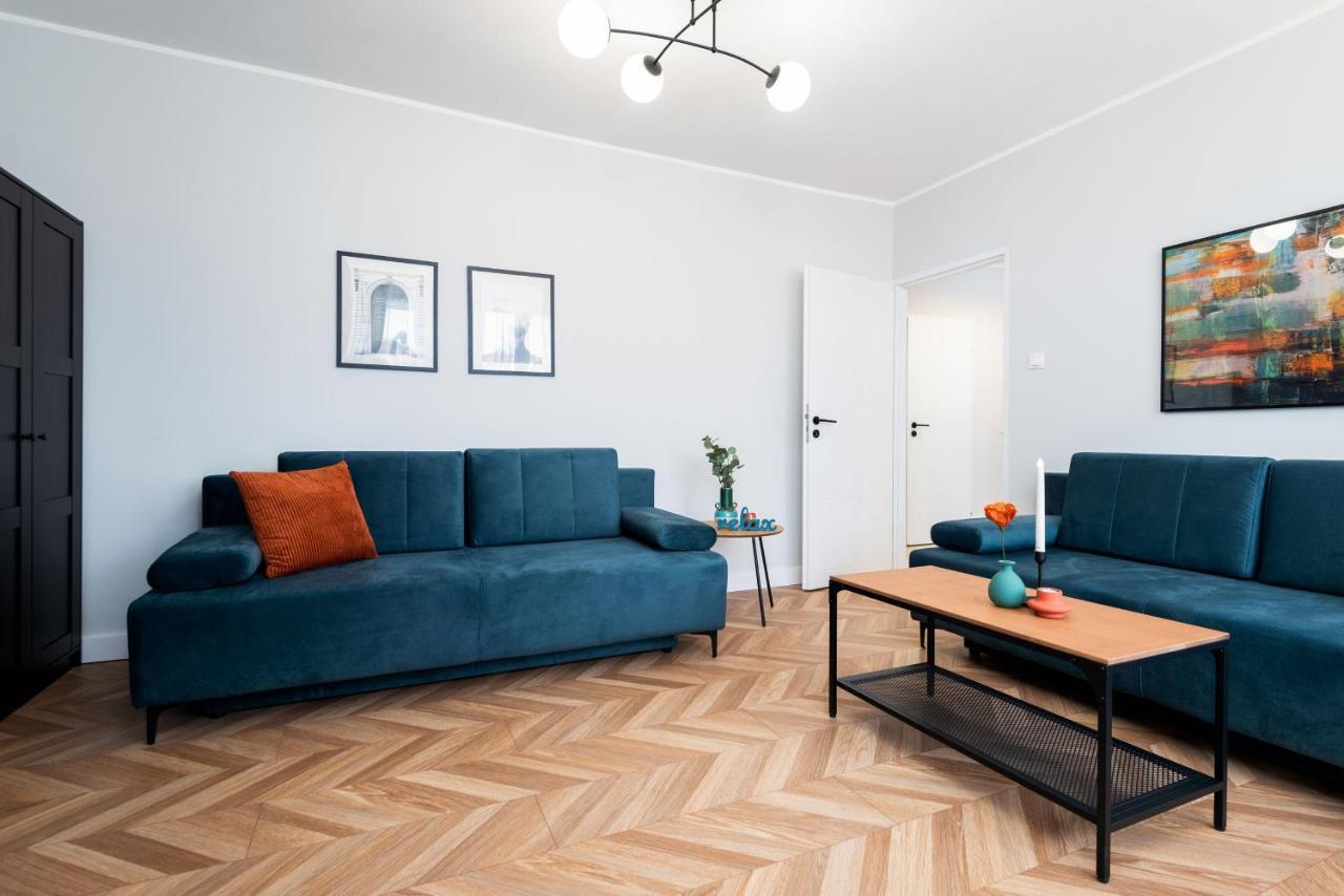Kairos Apartments - Friends - Darmowy Parking, Blisko Centrum กลีวิตเซ ภายนอก รูปภาพ