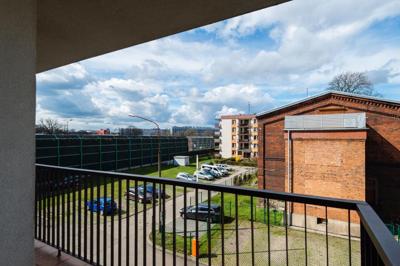 Kairos Apartments - Friends - Darmowy Parking, Blisko Centrum กลีวิตเซ ภายนอก รูปภาพ