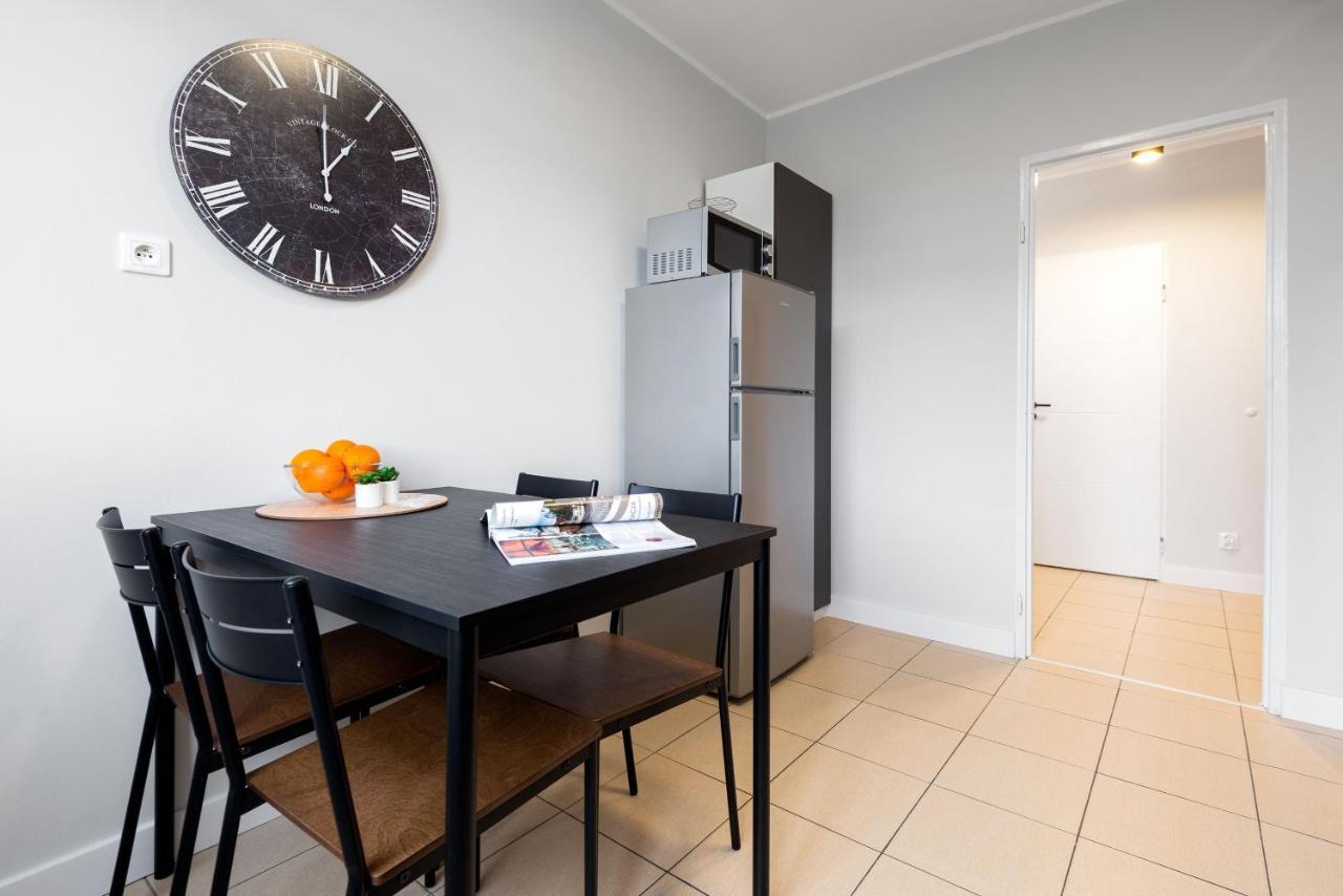Kairos Apartments - Friends - Darmowy Parking, Blisko Centrum กลีวิตเซ ภายนอก รูปภาพ